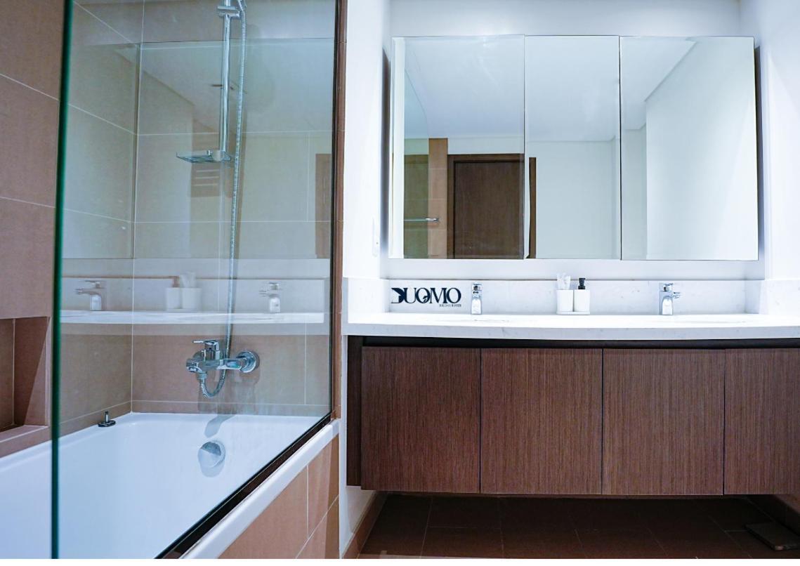 Bahay bakasyunan Myduomo- 2br High Floor, Creek & Community Views-3601