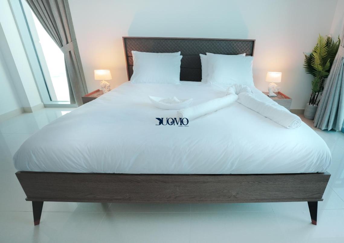Bahay bakasyunan Myduomo- 2br High Floor, Creek & Community Views-3601 Dubai